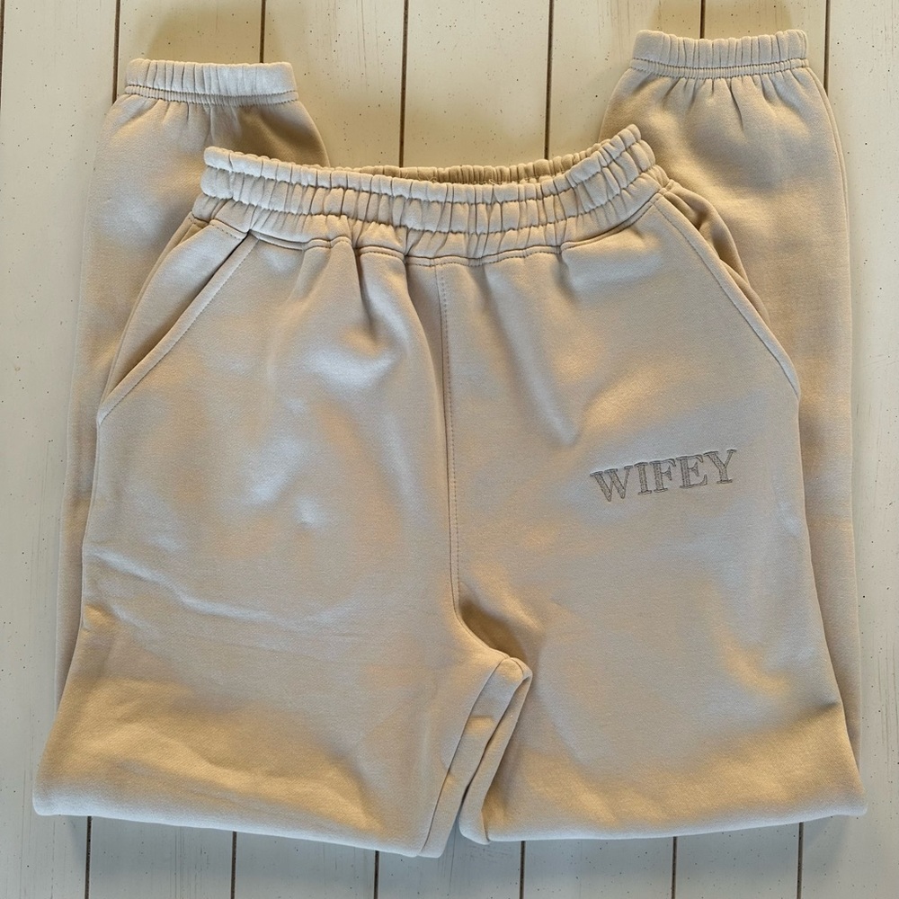 Six Stories Wifey Statement Sweatpants - Champagne - Size Small. NWT.